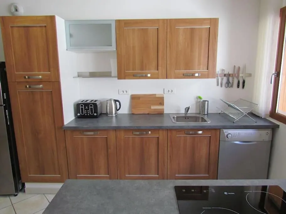 Le Bourg-dʼOisans Maison De Bergers, Cyclist & Ski Friendly Town House, Wifi, Secure Bike Store צרפת