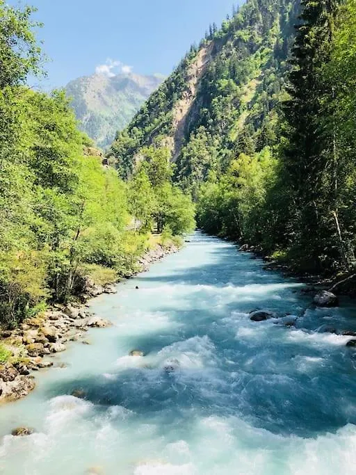 Le Bourg-dʼOisans Maison De Bergers, Cyclist & Ski Friendly Town House, Wifi, Secure Bike Store בית נופש Le Bourg-dʼOisans
